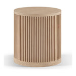 Madera Oak Veneer And Solid Wood End Table in Natural