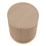 Madera Oak Veneer And Solid Wood End Table in Natural